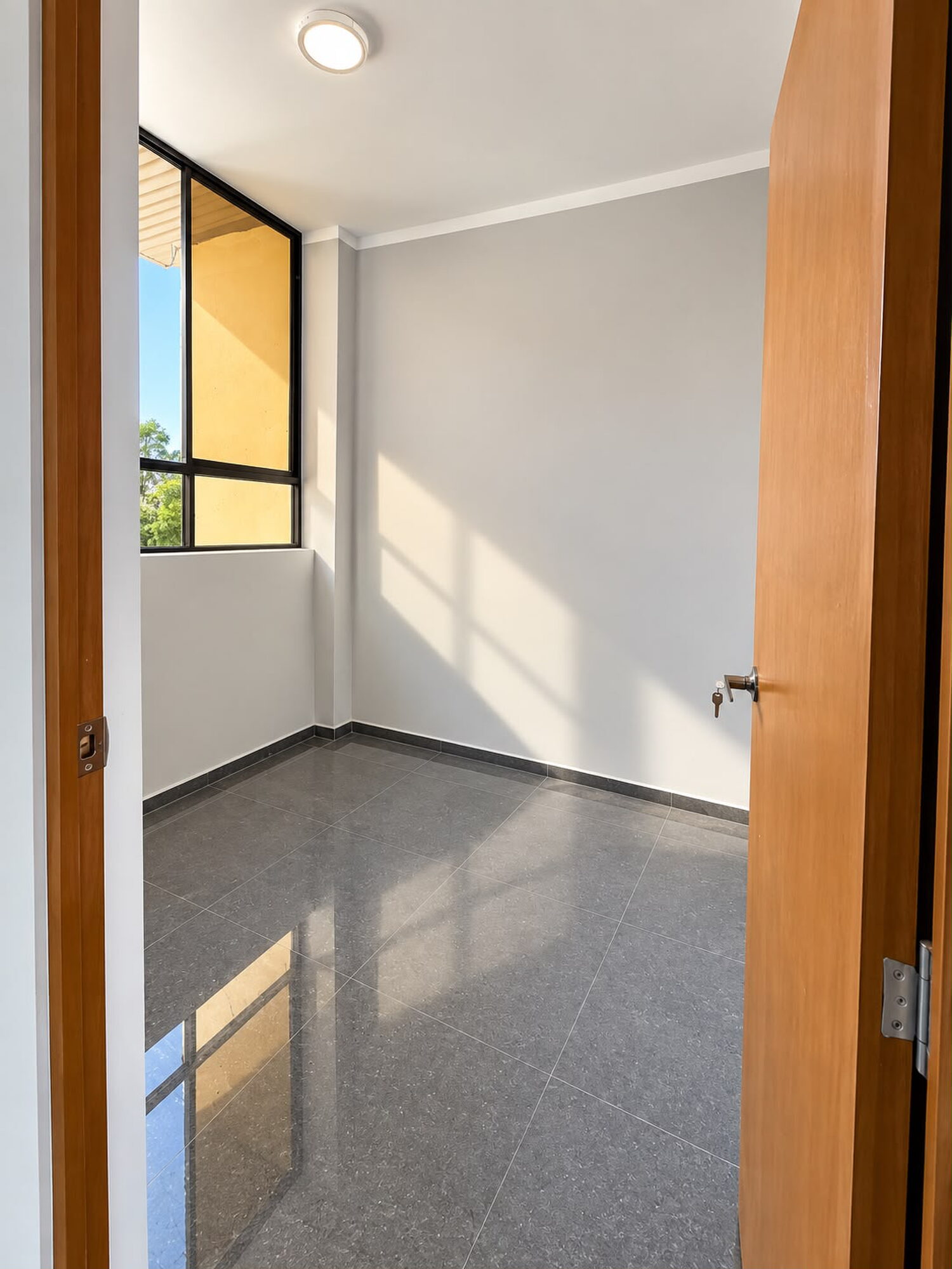 CASA DE ESTRENO EN URBANIZACIÓN PRIMAVERA – TARAPOTO